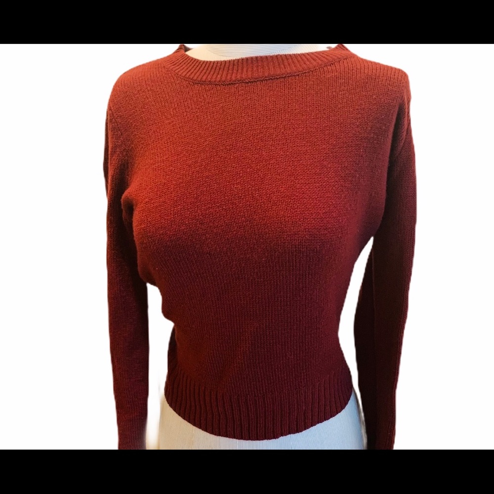 H&M maroon sweater divided size Small cute top